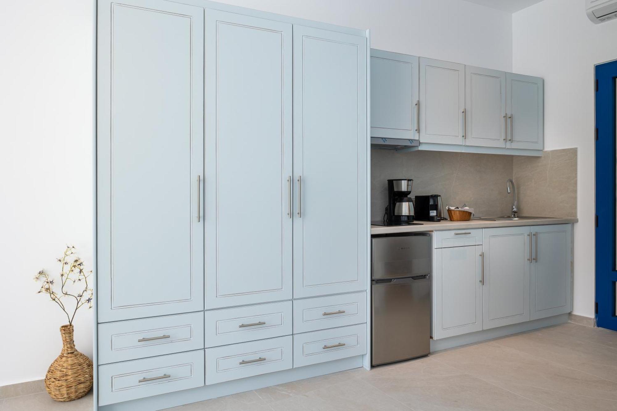 لوترون Molos Apartments الغرفة الصورة